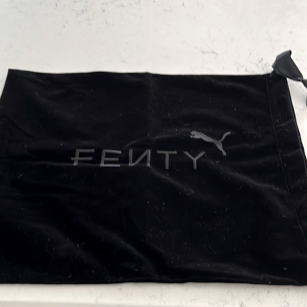 Fenty Puna duster bag velvet